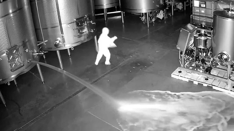 Σαμποτάζ εκατομμυρίων σε φημισμένο οινοποιείο στην Ισπανία