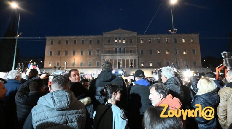 Αναστάτωση στο αγροτικό συλλαλητήριο – Λιποθύμησε διαδηλωτής