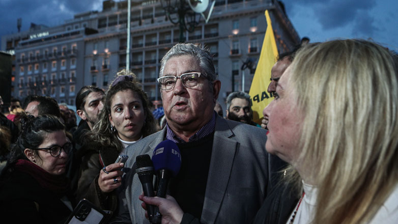 Δ. Κουτσούμπας – Σύνταγμα: Ο αγώνας των αγροτών είναι δίκαιος, όλη η Ελλάδα είναι στο πλευρό τους