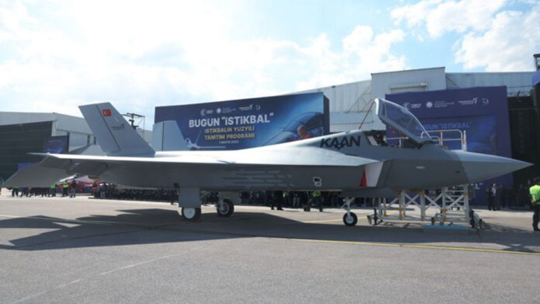 Τουρκία: Πραγματοποίησε την παρθενική του πτήση το μαχητικό ΚΑΑΝ