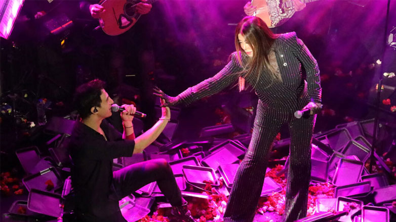 Άντζελα Δημήτριου: Ακυρώνεται η σημερινή επίσημη πρεμιέρα της στο Barbarella λόγω της απώλειας της μητέρας της