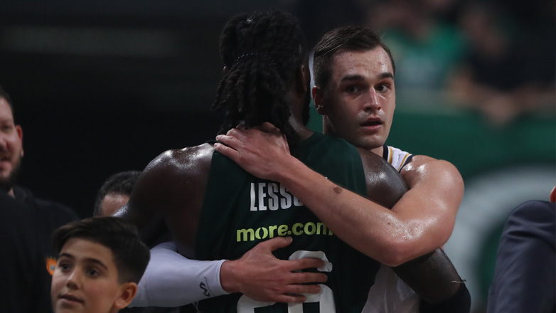 Χεζόνια για Παναθηναϊκό: «Δεν κλείνω καμία πόρτα…»