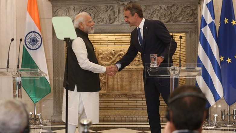 Στην Ινδία ο πρωθυπουργός – Συνάντηση με τον ομόλογό του Ναρέντρα Μόντι