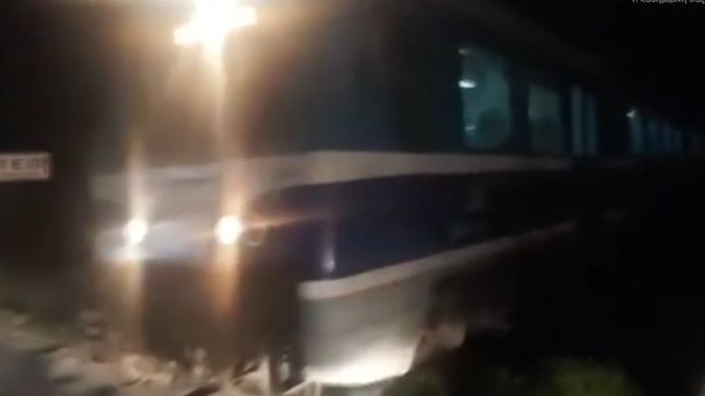 Αλεξάνδρεια Ημαθίας: Τρένο πέρασε με ανεβασμένες μπάρες από φυλασσόμενη διάβαση