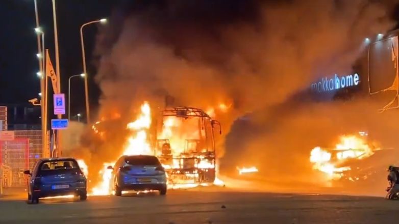 Βίαια επεισόδια στη Χάγη μεταξύ μεταναστών