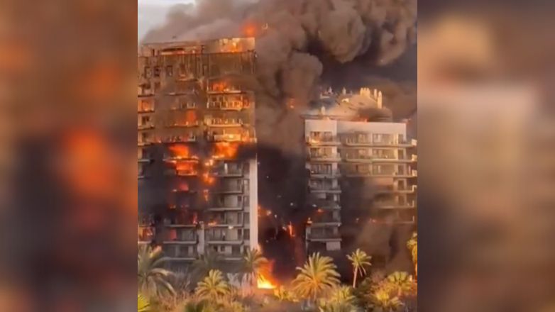 Ισπανία: Μεγάλη πυρκαγιά σε 14ώροφο συγκρότημα κατοικιών στη Βαλένθια