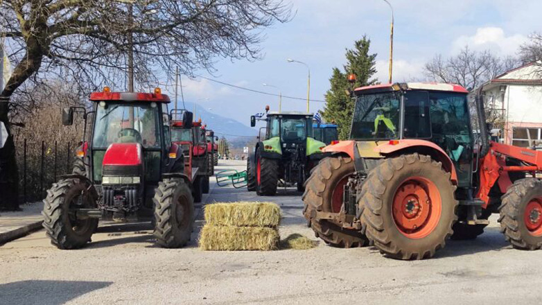 Οι αγρότες αποφασίζουν στα μπλόκα