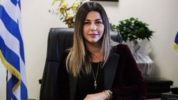 Ζαχαράκη: Ενισχύουμε το πρόγραμμα σχολικών γευμάτων