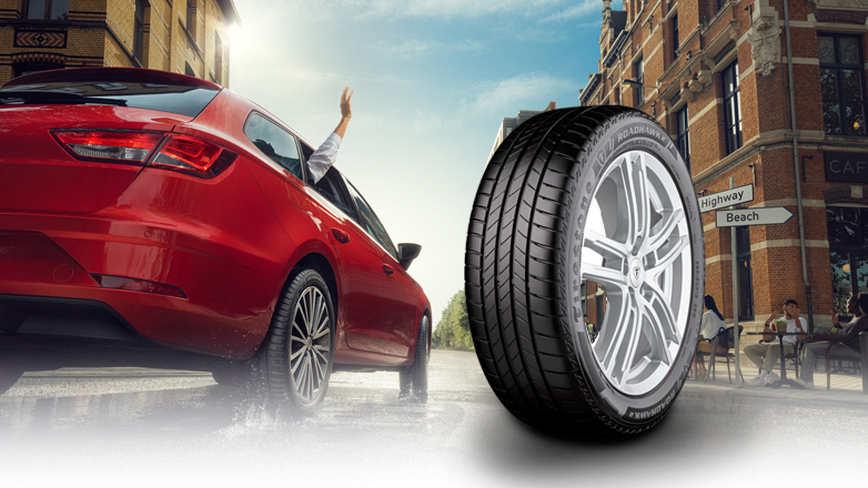 Roadhawk 2 ENLITEN: Το νέο ελαστικό τουρισμού της Firestone εντυπωσιάζει με την πρόσφυση στο βρεγμένο δρόμο