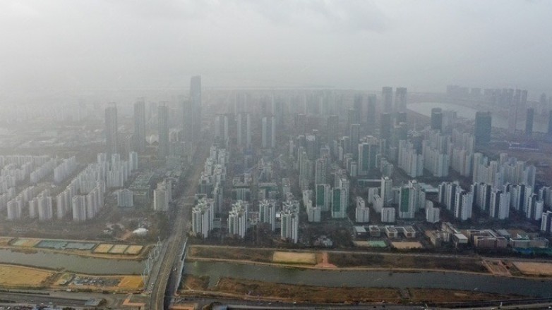 Η ατμοσφαιρική ρύπανση συνδέεται με περισσότερα σημάδια Αλτσχάιμερ στον εγκέφαλο