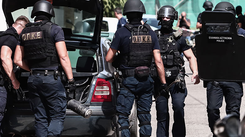 Στον ανακριτή οι Ρομά για τις απειλές, τους εκβιασμούς και τους πυροβολισμούς στο Βλυχό