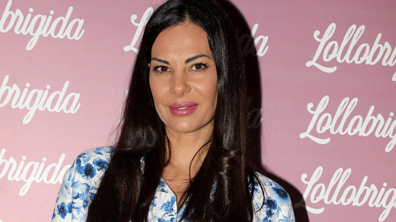 Εύη Βατίδου: «Δεν έχω κανένα λόγο να πάω στη λαϊκή»