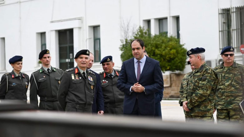 Επίσκεψη του υφυπουργού Εθνικής Άμυνας στην ΑΣΔΥΣ Επίσκεψη του υφυπουργού Εθνικής Άμυνας στην ΑΣΔΥΣ