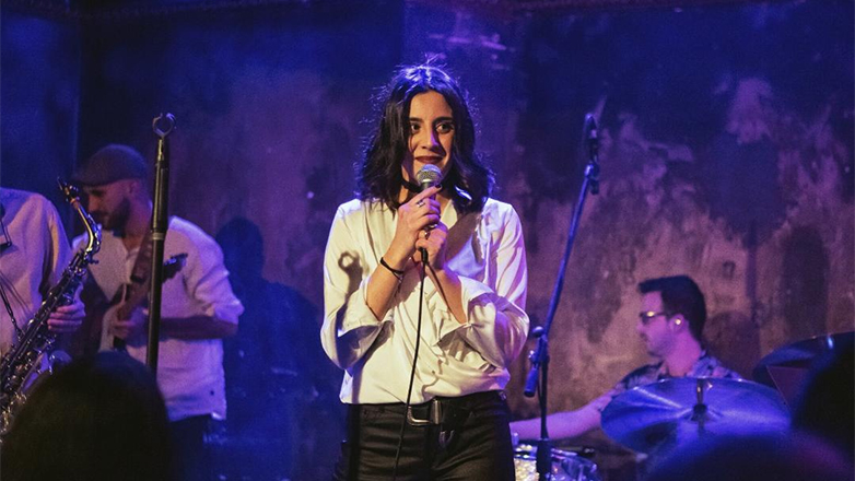 Η Βασιλική Μιχαλοπούλου στη σκηνή του Faust