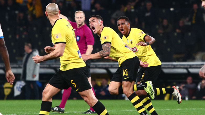 Παρέμεινε στην κορυφή η ΑΕΚ, 4-2 τον ΠΑΣ Γιάννινα