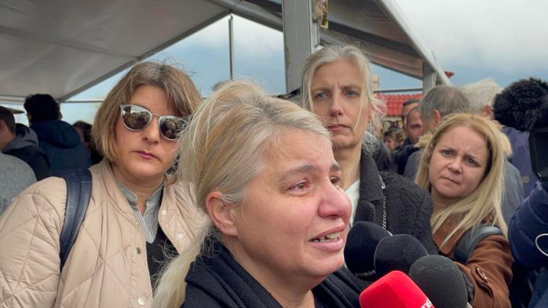 Τέμπη: «Η κόρη μου έκοψε εισιτήριο θανάτου» – Δικαίωση ζητά η μητέρα της Κλαούντια