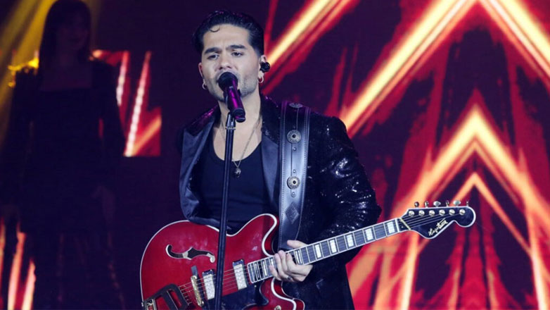 Εξοργισμένος ο Χρήστος Μάστορας με θαμώνα που σταμάτησε το πρόγραμμα επειδή έψαχνε την… κάλτσα του