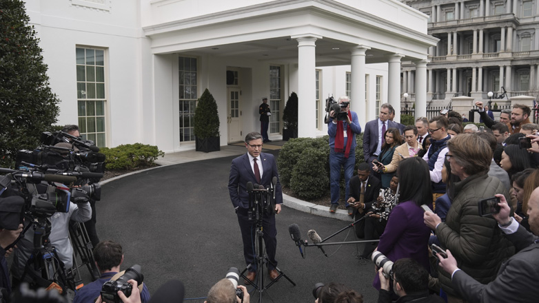 ΗΠΑ: Το μεταναστευτικό έχει προτεραιότητα έναντι της Ουκρανίας, δήλωσε ο Ρεπουμπλικάνος πρόεδρος της Βουλής των Αντιπροσώπων