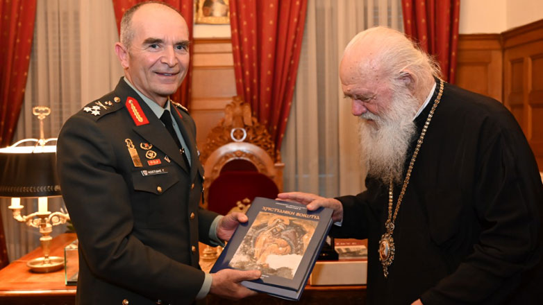 Συνάντηση του Αρχηγού ΓΕΣ με τον Αρχιεπίσκοπο Αθηνών και Πάσης Ελλάδος