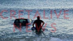 Κρήτη: Καβγάδισαν και της έριξε το αυτοκίνητο στη θάλασσα