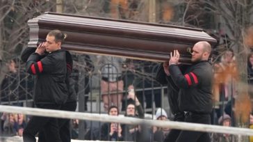 Μόσχα: Χιλιάδες κόσμου στην κηδεία του Ναβάλνι