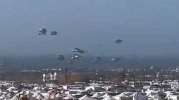 ΗΠΑ: Έγιναν οι πρώτες από αέρος ρίψεις ανθρωπιστικής βοήθειας στη Γάζα