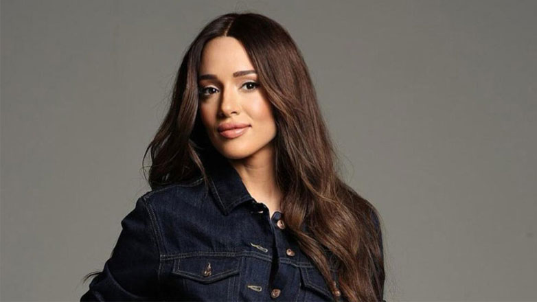 Η νέα φωτογραφία της Καλομοίρας απέσπασε πολλά αρνητικά σχόλια