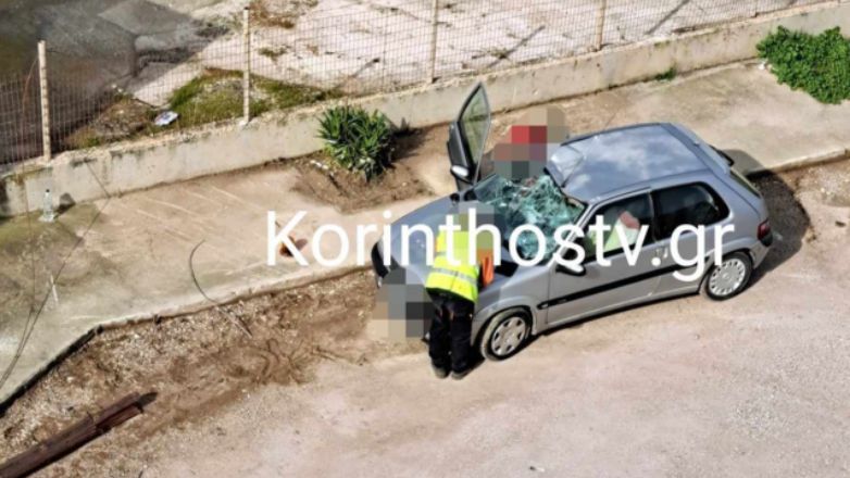 Κόρινθος: Εναερίτης έπεσε μαζί με την κολώνα πάνω σε αυτοκίνητο