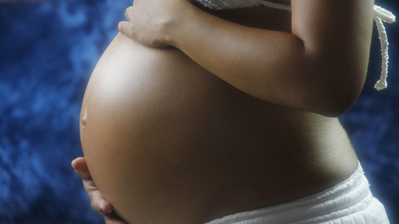 Γαλλία: Η πρώτη χώρα που κατοχύρωσε συνταγματικά το δικαίωμα στην άμβλωση