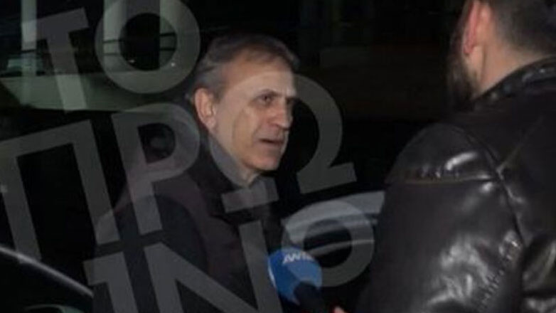 Γιώργος Νταλάρας σε δημοσιογράφο: «Γίνεστε ενοχλητικοί…Να βρείτε άλλους να παίξετε αυτό το παιχνίδι»