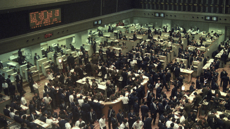 Ιαπωνία: Ο χρηματιστηριακός δείκτης Nikkei έσπασε το φράγμα των 40.000 μονάδων