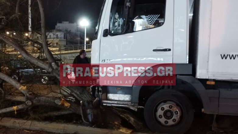 Νίκαια: Φορτηγό παρέσυρε ηλικιωμένη γυναίκα