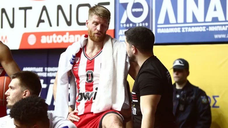 Ολυμπιακός: Διάστρεμμα δεύτερου βαθμού ο Τόμας Ουόκαπ