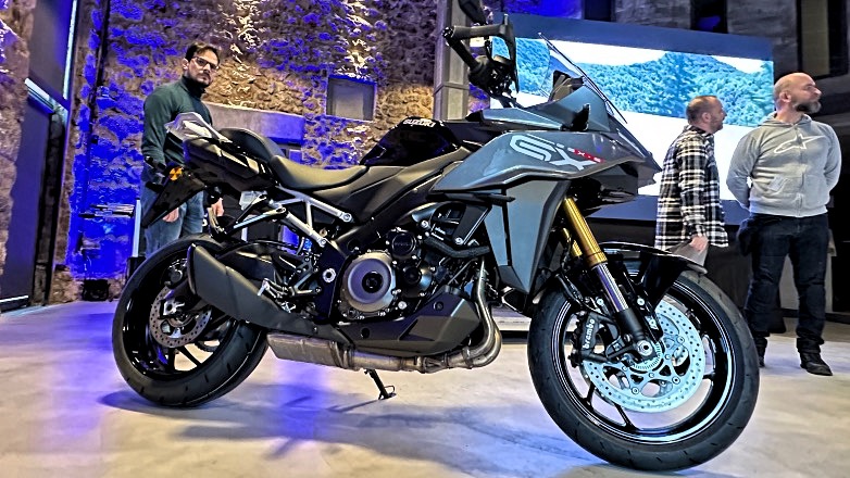 Δημοσιογραφική παρουσίαση της νέας Suzuki GSX-S1000GX Δημοσιογραφική παρουσίαση της νέας Suzuki GSX-S1000GX