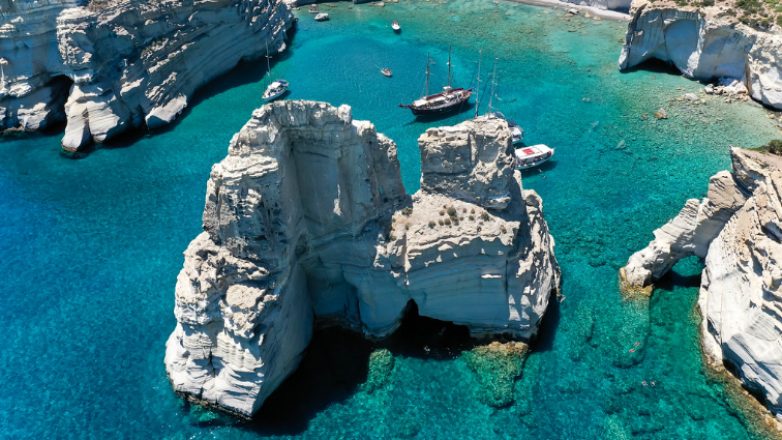 Η Μήλος νούμερο ένα στις επιλογές του Conde Nast Traveler για το 2024