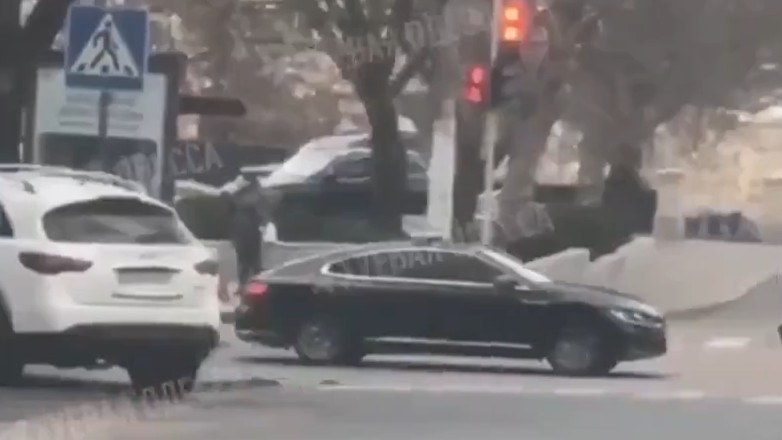 Έκρηξη κοντά στο αυτοκίνητο του Ζελένσκι στην Οδησσό