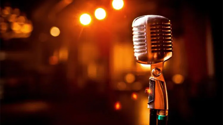 «Στρεβλή και επικίνδυνη ρύθμιση»: Σφοδρή αντίδραση των ιδιωτικών ραδιοφωνικών σταθμών στο νομοσχέδιο για το ελληνόφωνο τραγούδι