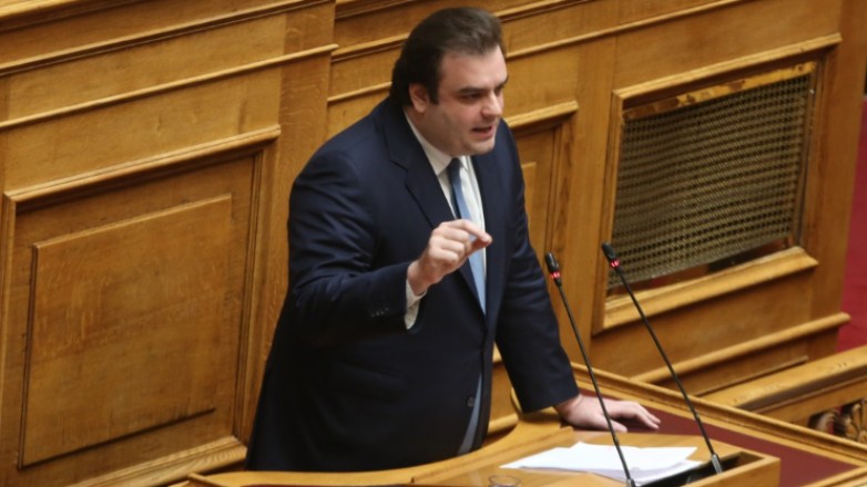 Επίθεση στο σπίτι του Κ. Πιερρακάκη – Έριξαν φυλλάδια έξω από το σπίτι του