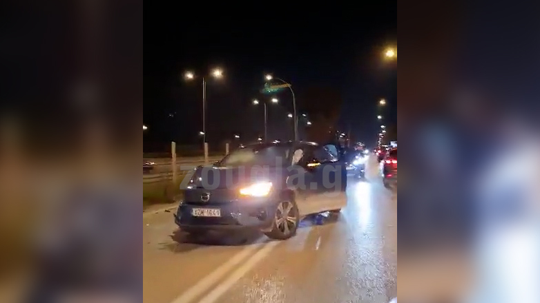 Τροχαίο στην Εθνική οδό Αθηνών – Λαμίας – Σοβαρές υλικές ζημιές σε Ι.Χ.