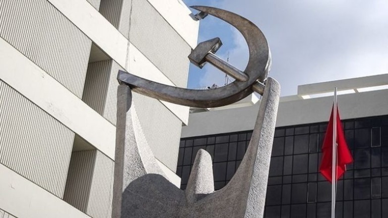 ΚΚΕ: «Ενορχηστρωτής της γελοίας επίθεσης που δεχόμαστε ο Μητσοτάκης – Ν’ αναζητήσει τι λένε βουλευτές της ΝΔ στους διαδρόμους του κοινοβουλίου»