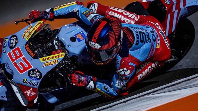 MotoGP Qatar ΕΔ2: Λάμπει στο βρεγμένο ο M.Marquez