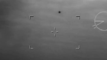 Βίντεο με βρετανικό πλοίο που καταρρίπτει δύο drones των Χούθι