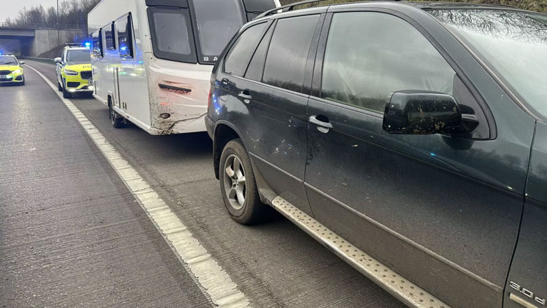 11χρονος πιάστηκε να ρυμουλκεί κλεμμένο τροχόσπιτο οδηγώντας μία BMW X5 με πλαστές πινακίδες