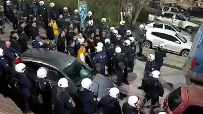 Λαμία-ΑΕΚ: Η αστυνομία προχώρησε σε προσαγωγές ατόμων που είδαν το ματς από τις ταράτσες