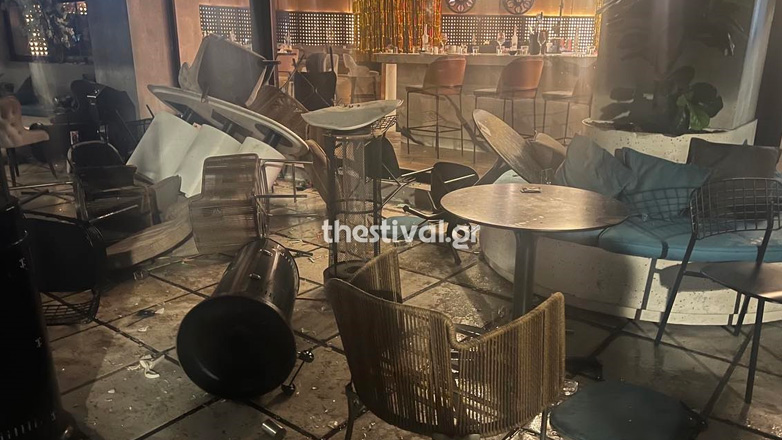 Θεσσαλονίκη: Στο νοσοκομείο 20χρονη που τραυματίστηκε στα επεισόδια με κουκουλοφόρους