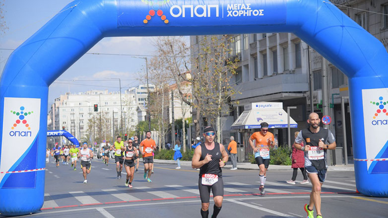 Τι 30, τι 40, τι 80 – Ο 12ος Ημιμαραθώνιος της Αθήνας ήταν μια γιορτή για όλες τις ηλικίες