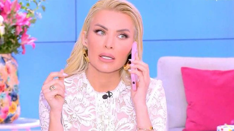 Κατερίνα Καινούργιου: Το τηλεφώνημα on air στον Γιώργο Λιάγκα μετά την ειδοποίηση για βόμβα