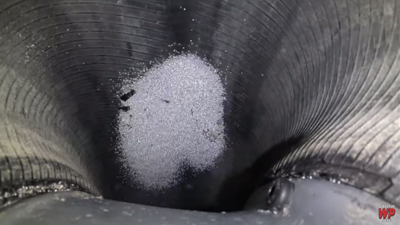 Δείτε σε βίντεο, πως δουλεύουν στην πράξη τα σφαιρίδια αυτό-ζυγοστάθμισης εντός του ελαστικού