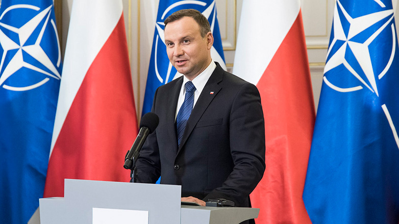Η Πολωνία προτρέπει τα κράτη μέλη του NATO να αυξήσουν τους προϋπολογισμούς τους για την άμυνα