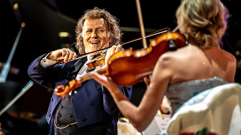 André Rieu: Ο σπουδαίος βιολιστής και μαέστρος στο κλειστό του ΟΑΚΑ για δύο συναυλίες!